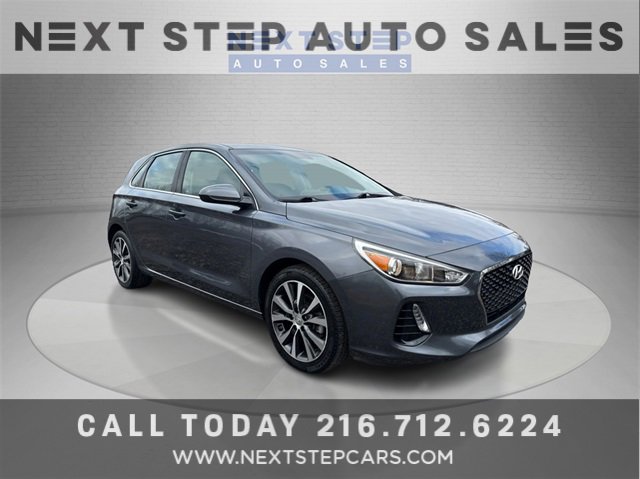Used 2018 Hyundai Elantra GT image 1