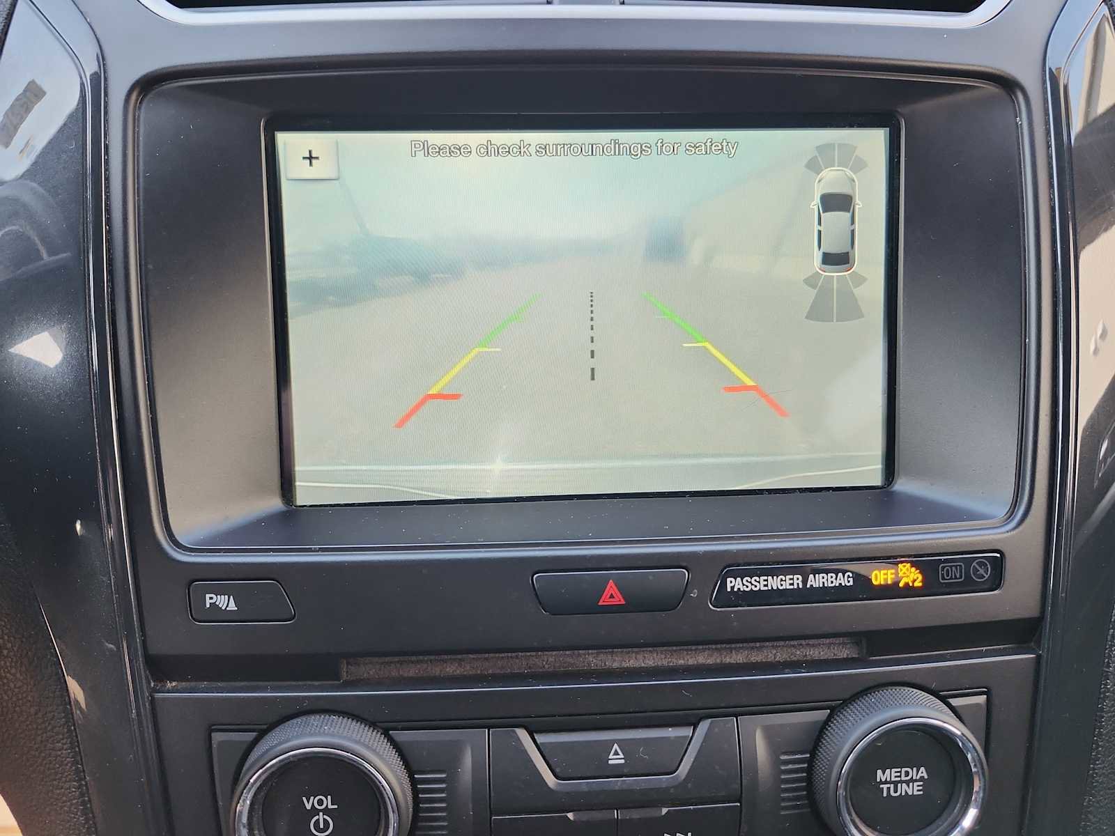 Used 2018 Ford Explorer XLT w/ Equipment Group 202A image 14