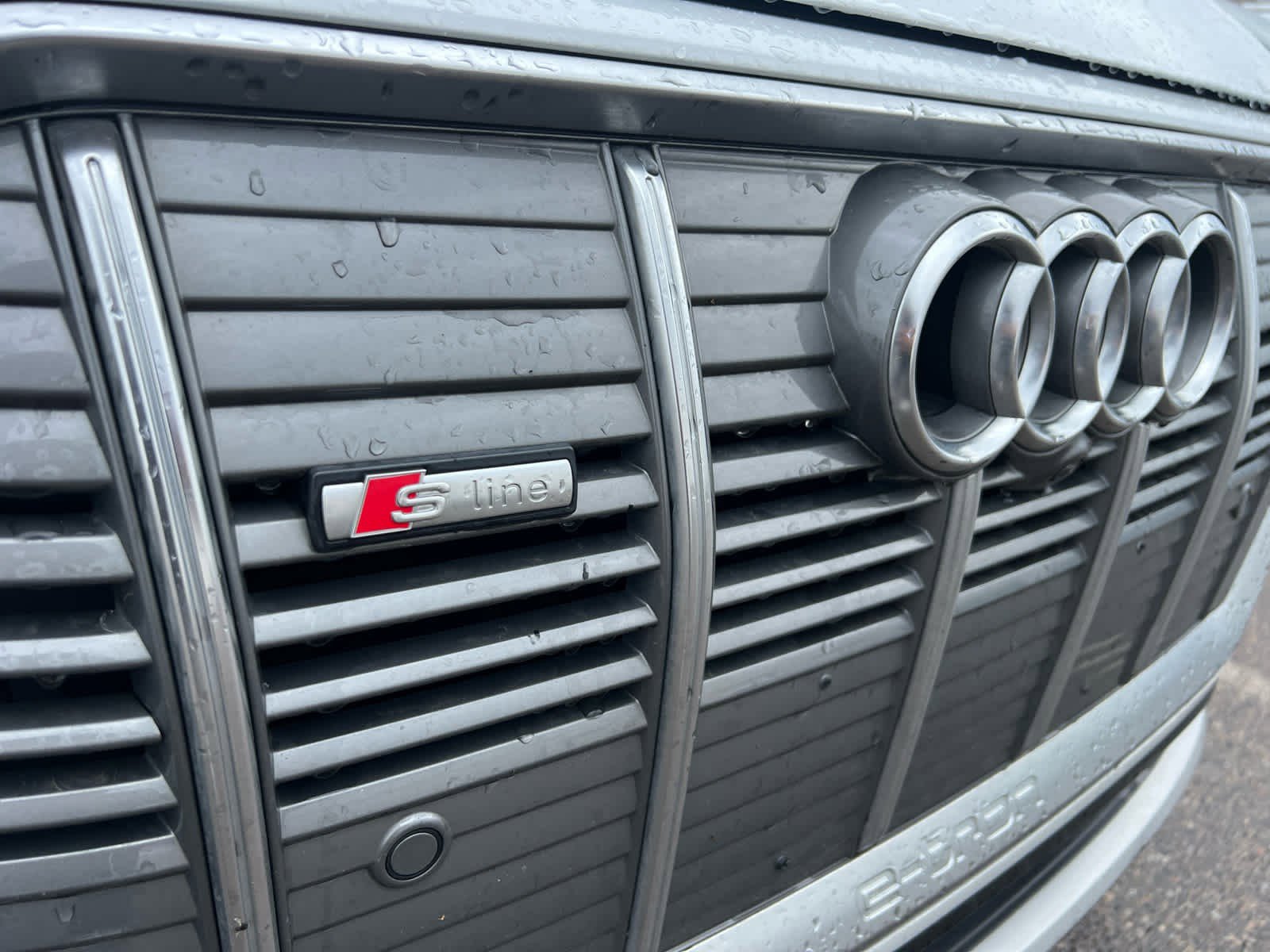 Used 2021 Audi e-tron Premium Plus w/ Premium Plus Package AWD/4WD image 4