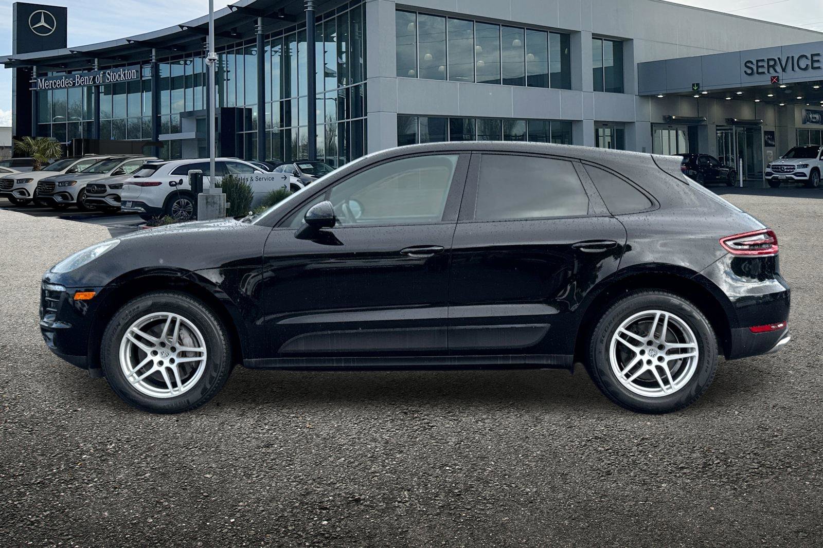 Used 2018 Porsche Macan AWD/4WD image 7