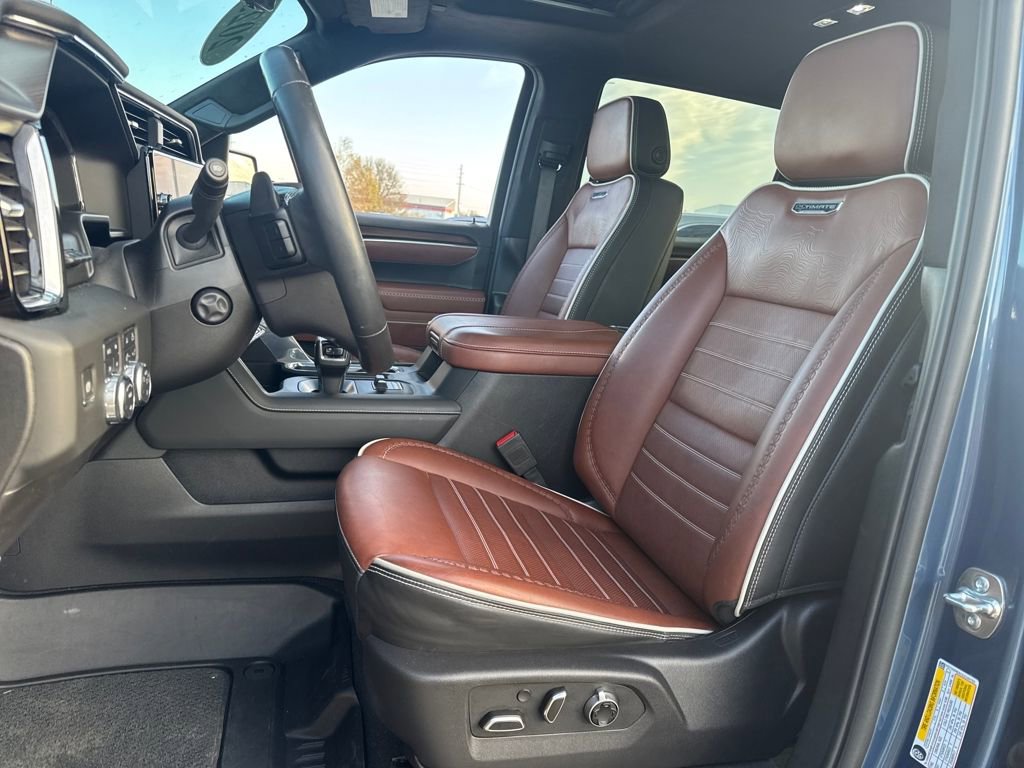 Used 2025 GMC Sierra 1500 Denali Ultimate image 16