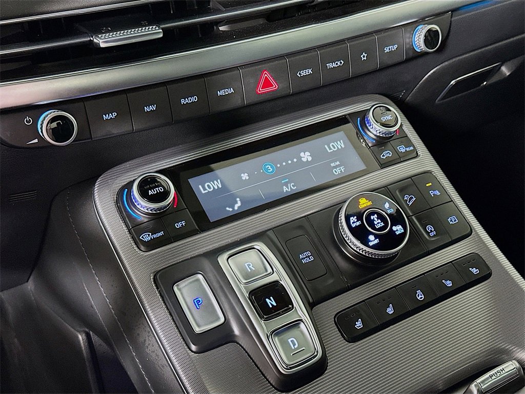 Used 2024 Hyundai Palisade Calligraphy image 14