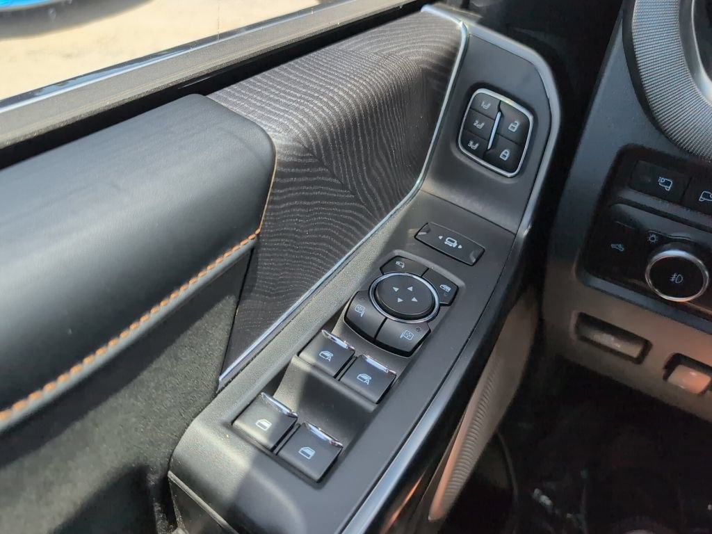 Used 2023 Ford F250 Platinum AWD/4WD image 24