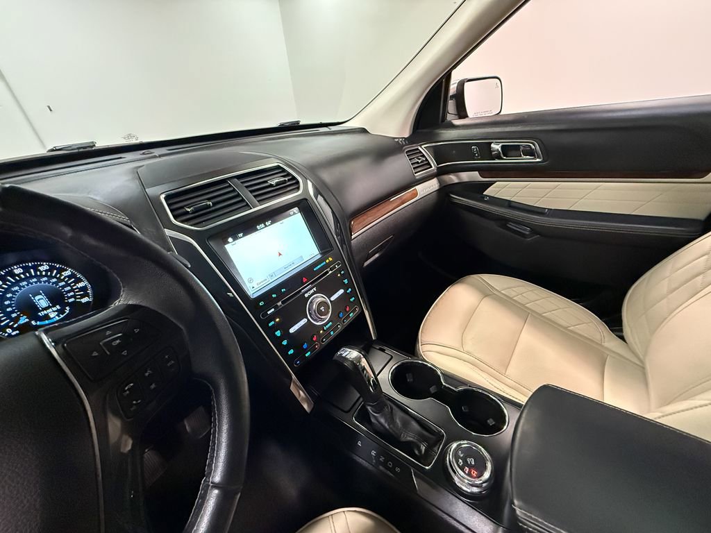 Used 2018 Ford Explorer Platinum AWD/4WD image 83