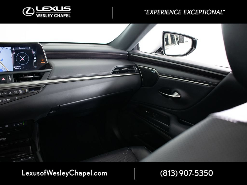 Used 2021 Lexus ES 300h Ultra Luxury w/ Accessory Package 2 FWD image 31