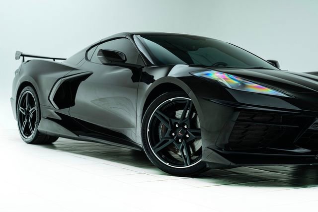 Used 2022 Chevrolet Corvette Stingray Preferred Cpe w/ Z51 Performance Package image 3