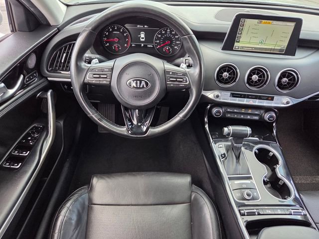 Used 2018 Kia Stinger Premium image 23