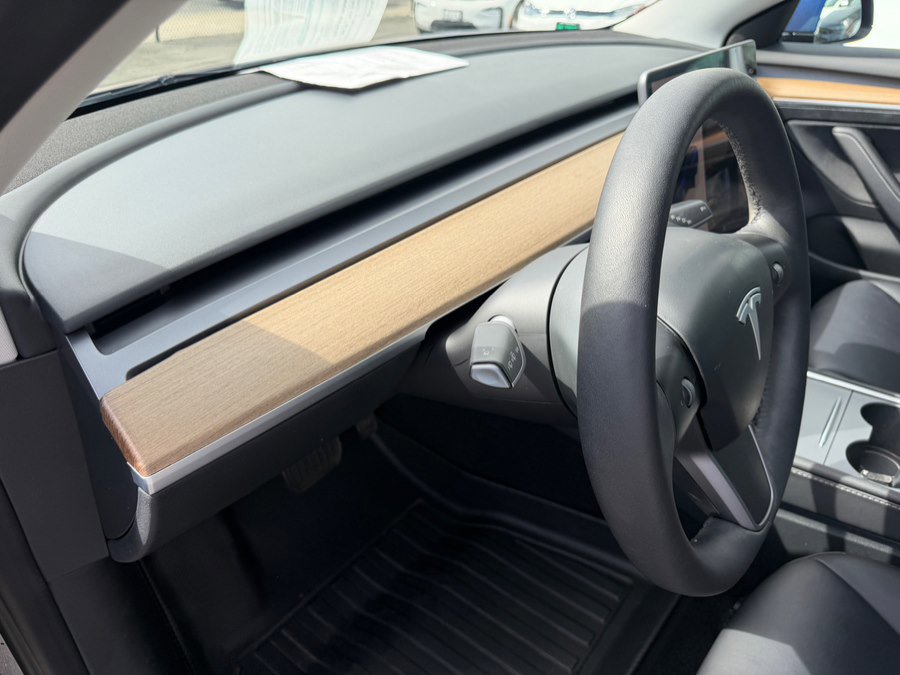 Used 2023 Tesla Model 3 Standard Range image 11