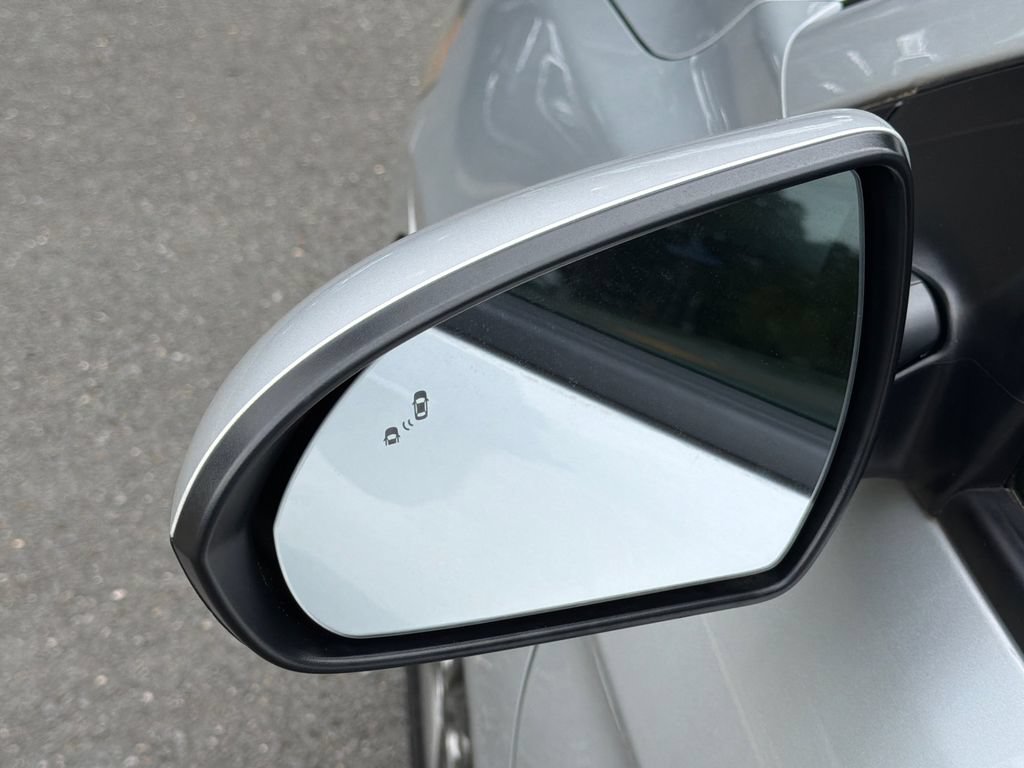 Used 2017 Hyundai Elantra Value Edition FWD image 17