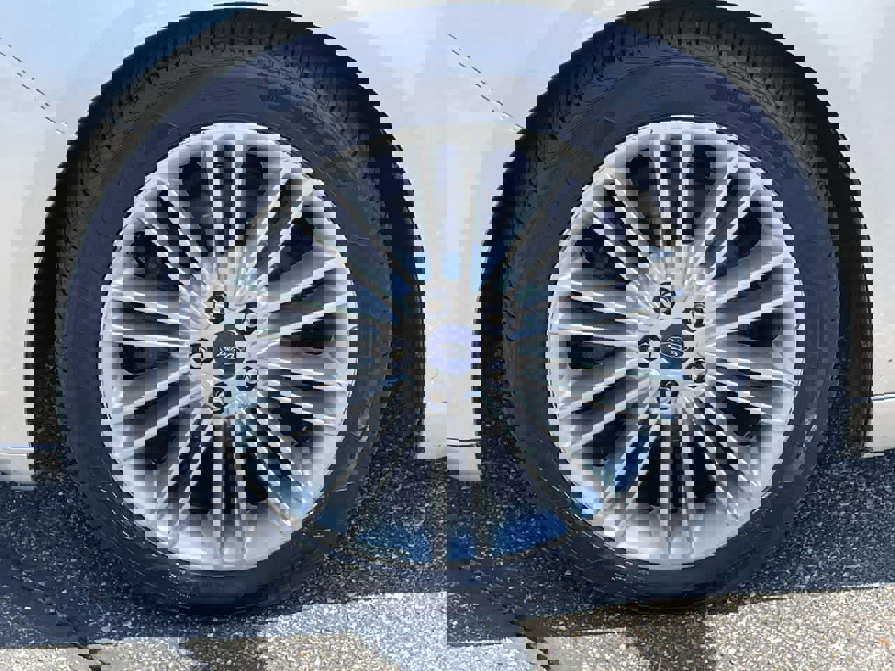 Used 2016 Ford Fusion SE w/ Equipment Group 202A image 36