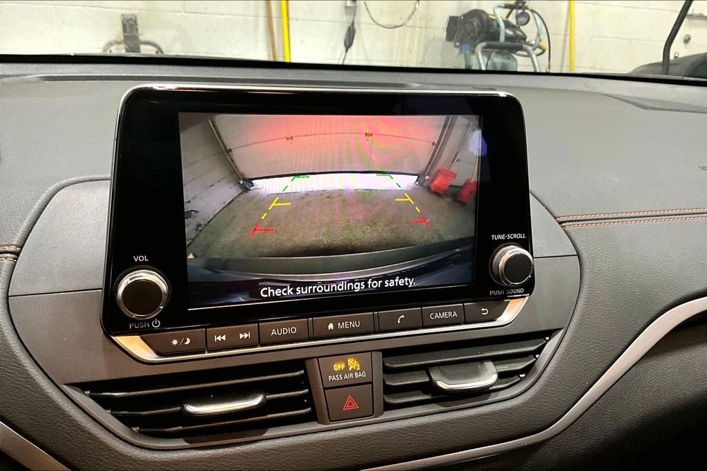 Used 2022 Nissan Altima 2.5 SR image 14