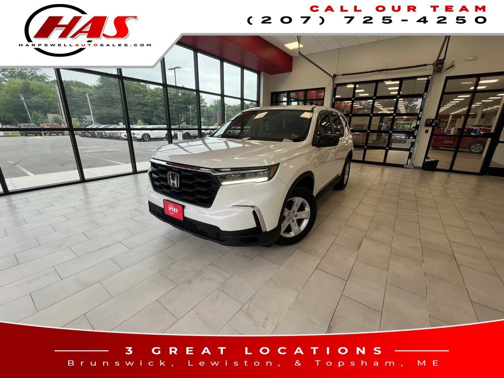 Used 2023 Honda Pilot LX image 1