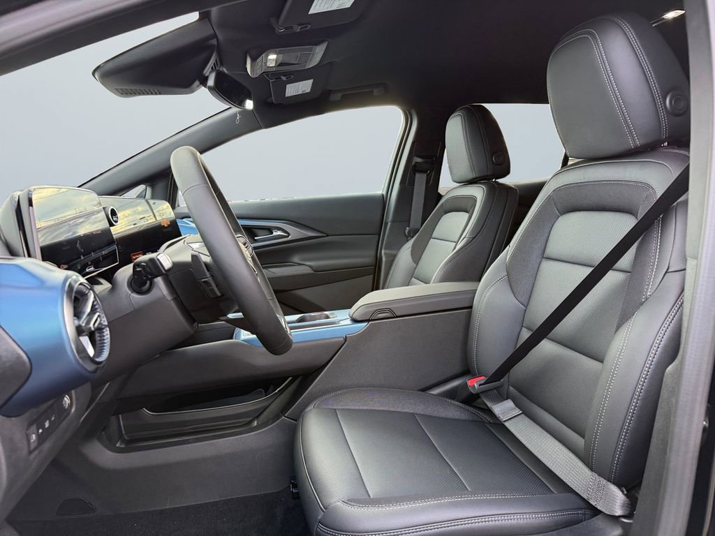 New 2026 Chevrolet Equinox EV LT image 9