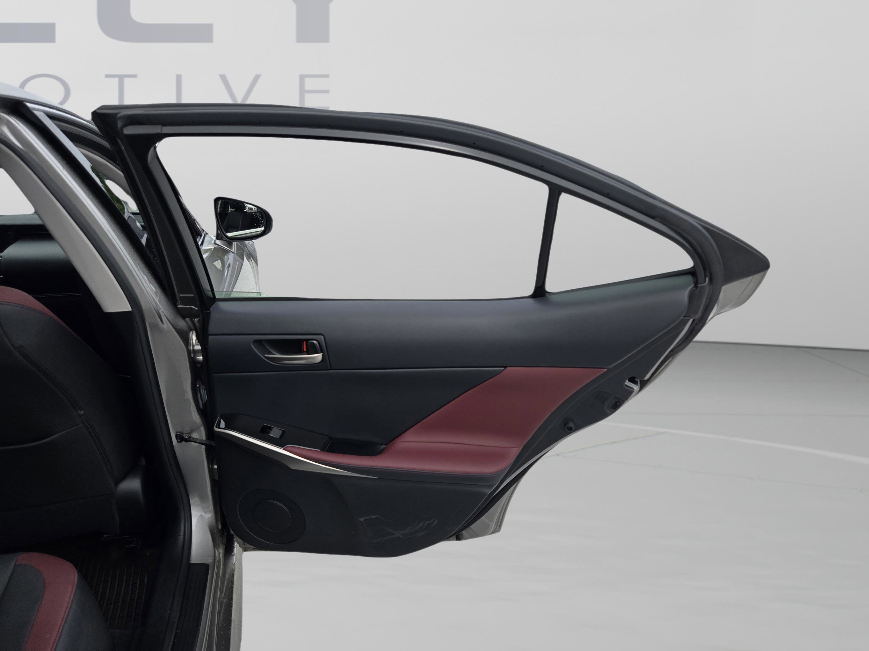 Used 2019 Lexus IS 300 w/ Navigation Package RWD image 17