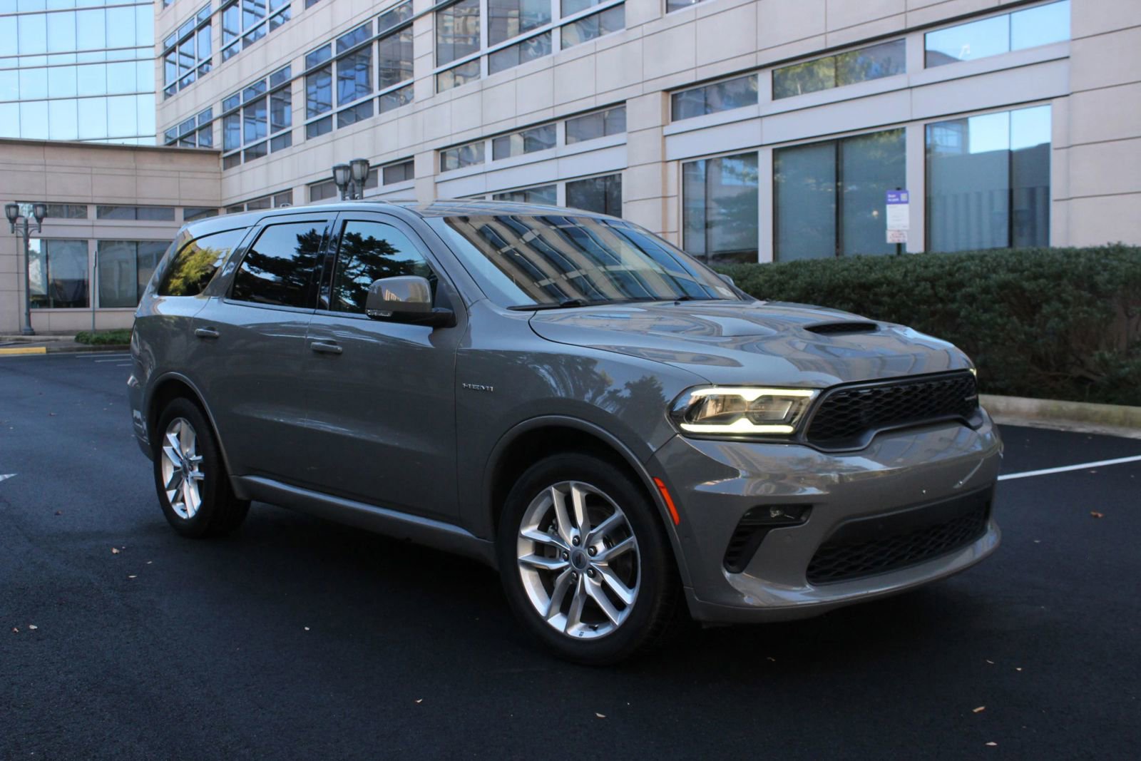 Used 2022 Dodge Durango R/T AWD/4WD image 1