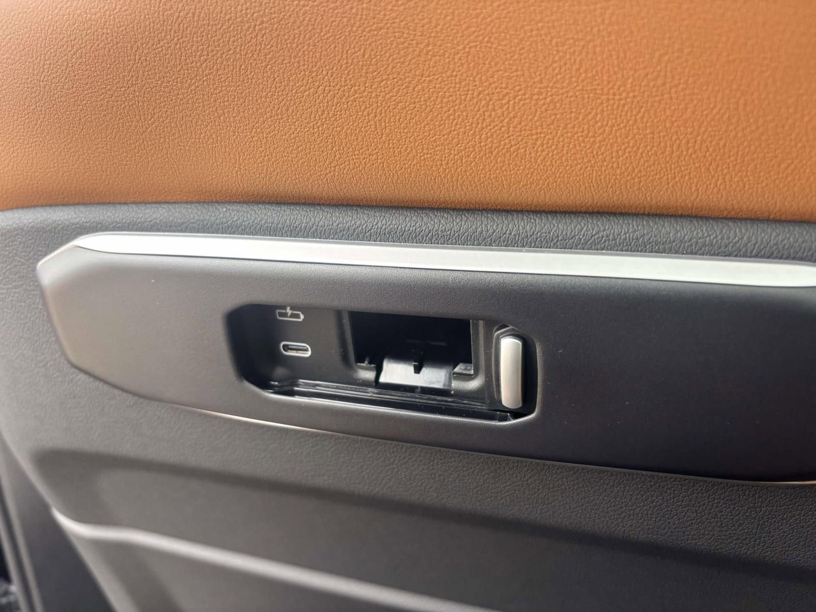 New 2026 BMW X5 xDrive50e w/ M Sport Package image 34