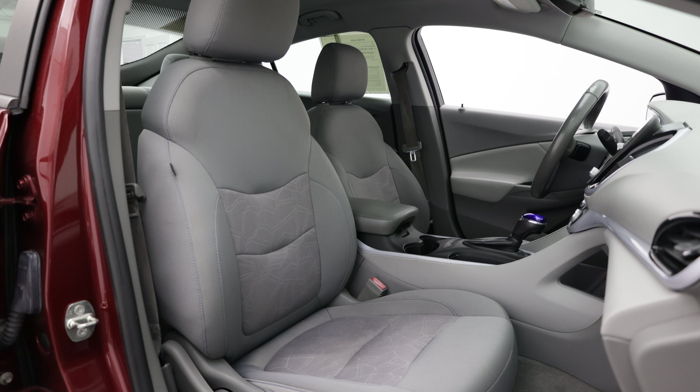 Used 2017 Chevrolet Volt LT w/ Comfort Package FWD image 37