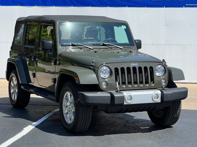 Used 2015 Jeep Wrangler Unlimited Sahara w/ Max Tow Package AWD/4WD image 1