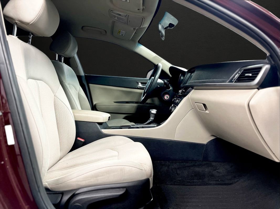 Used 2018 Kia Optima LX image 21