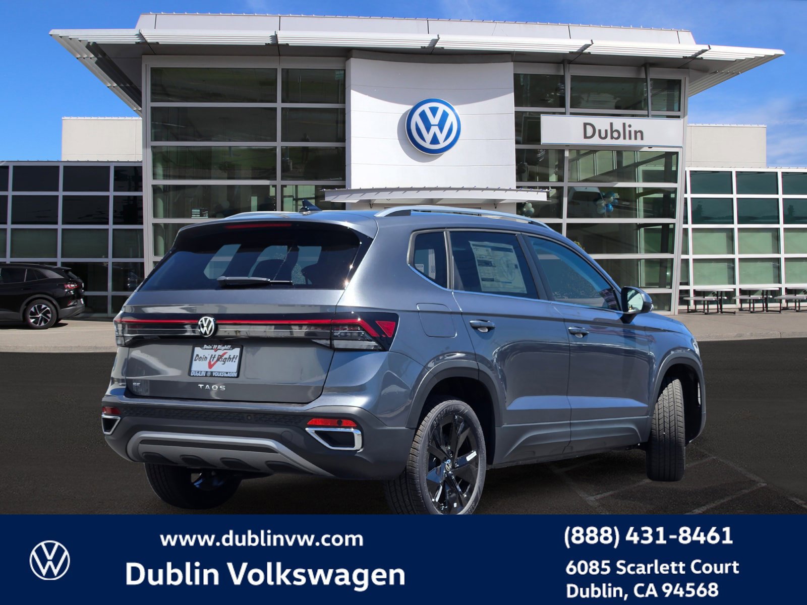New 2026 Volkswagen Taos SE FWD image 4