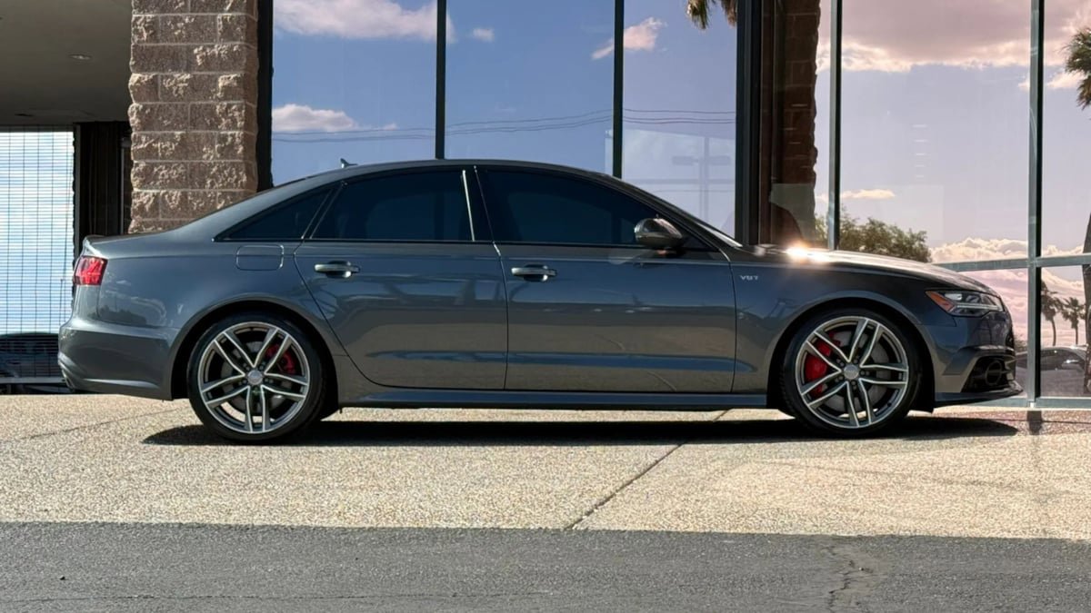 Used 2017 Audi S6 Premium Plus w/ S6 Sport Package AWD/4WD image 15
