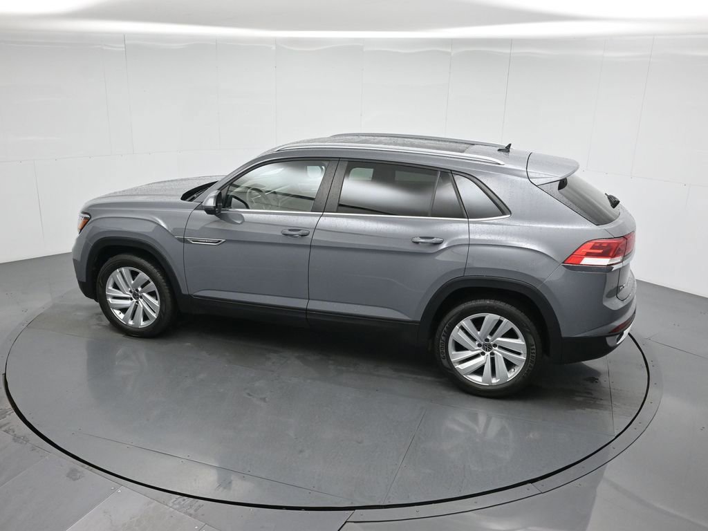 Used 2021 Volkswagen Atlas Cross Sport SE w/ Panoramic Sunroof Package image 45