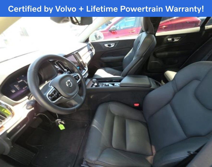 Used 2025 Volvo V60 B5 Cross Country Plus AWD/4WD image 5