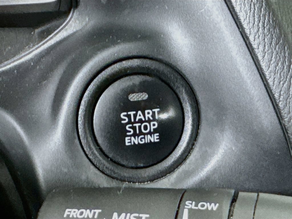 Used 2014 MAZDA MAZDA3 i Touring w/ Technology Package FWD image 25