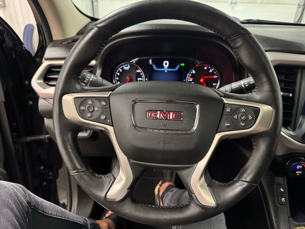 Used 2017 GMC Acadia Denali w/ Technology Package image 41