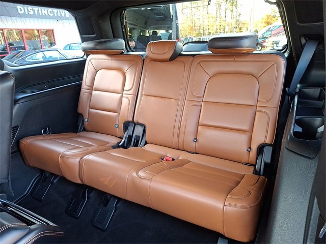 Used 2019 Lincoln Navigator Reserve image 13