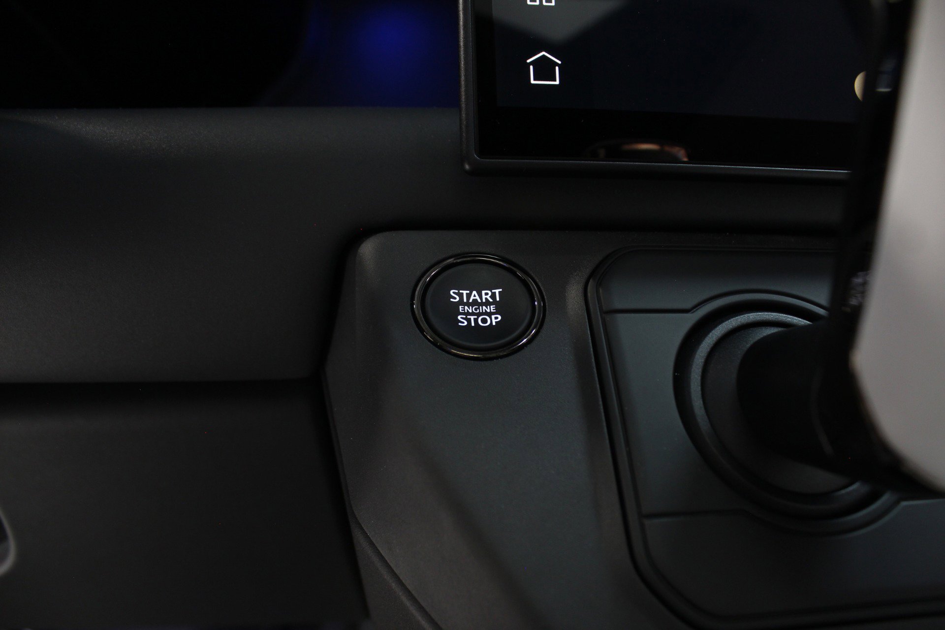 Used 2026 Land Rover Defender 110 OCTA image 82