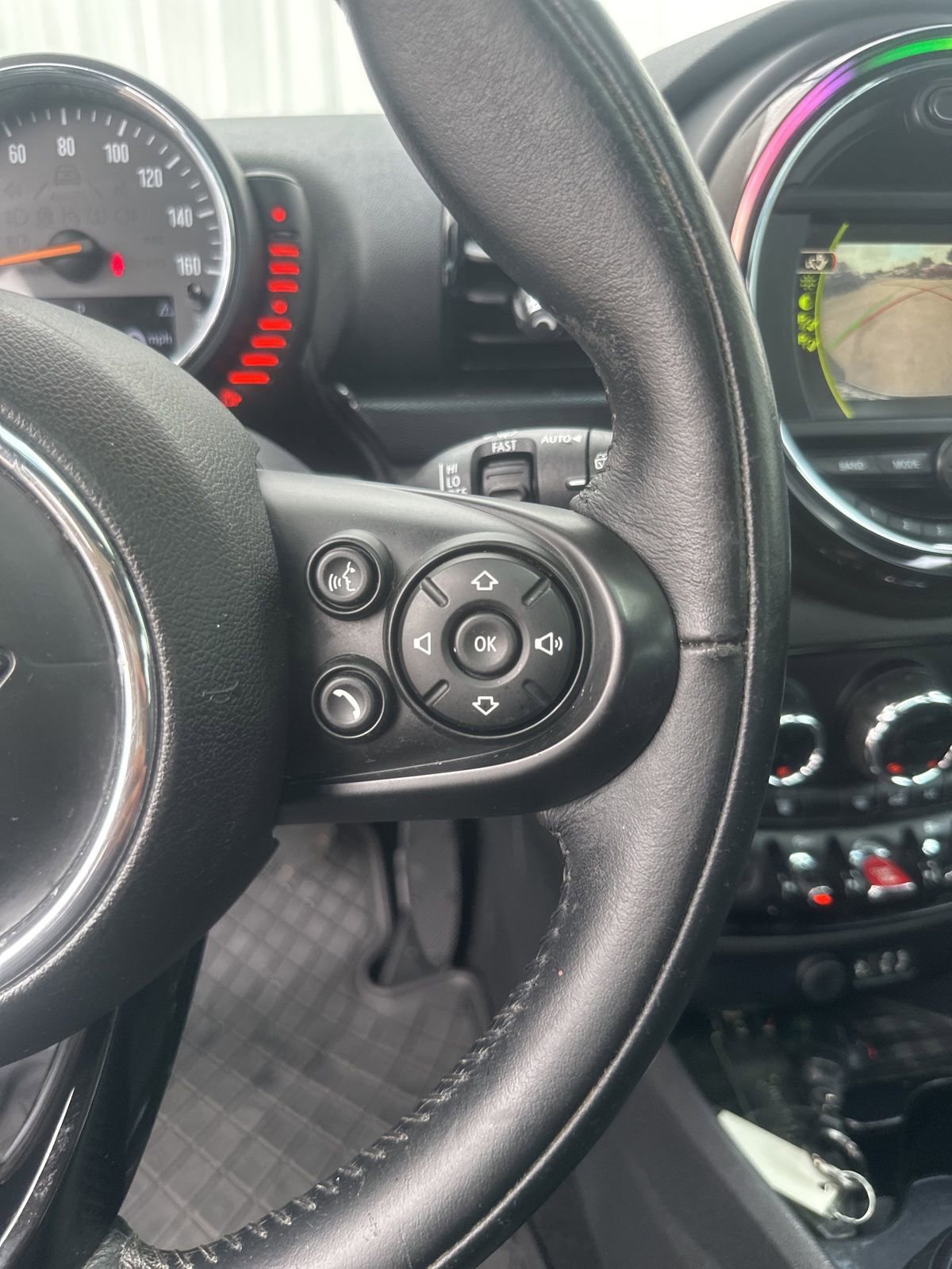 Used 2016 MINI Cooper Clubman FWD image 22