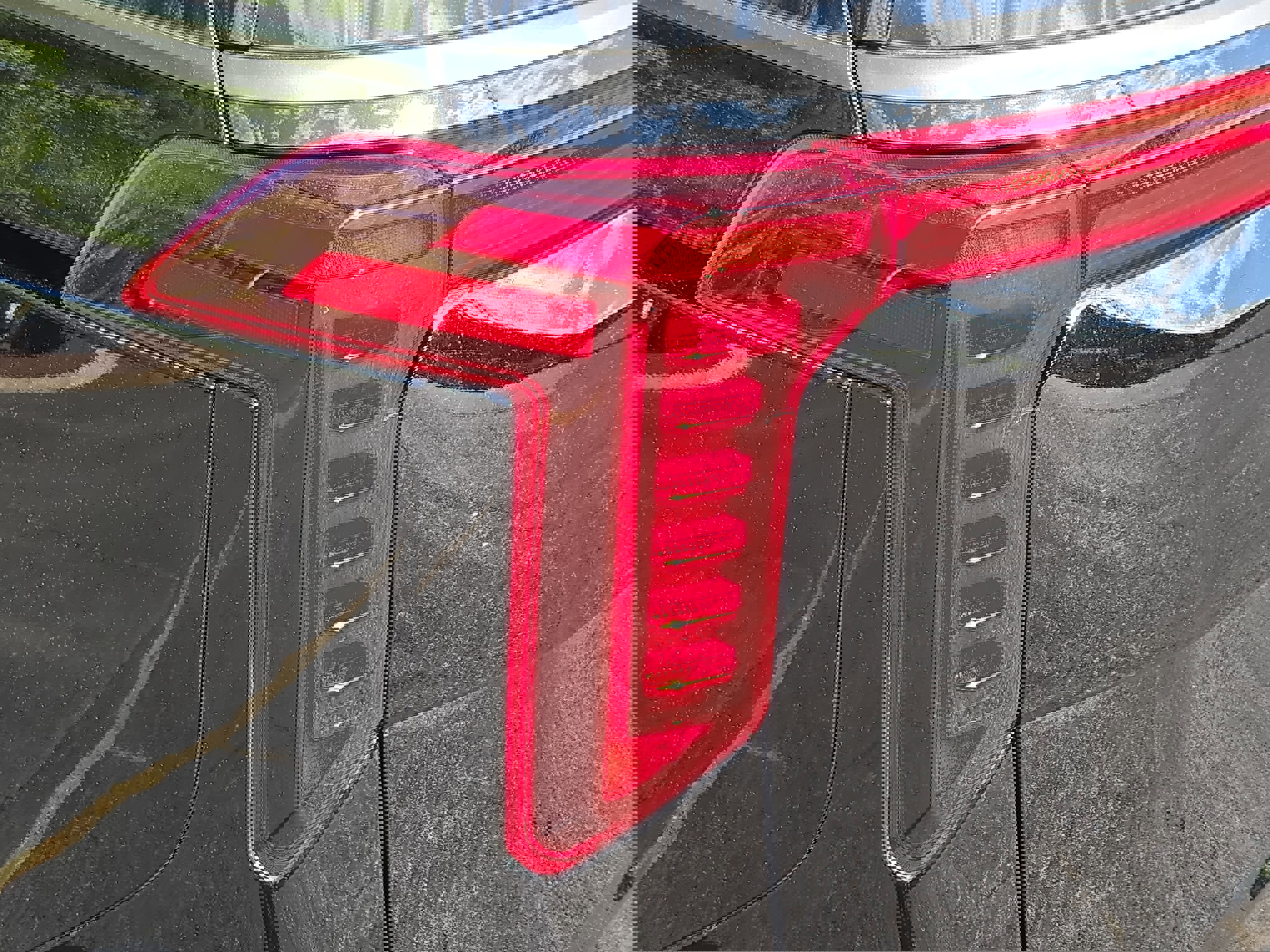 Used 2026 Kia Carnival SX Prestige image 34