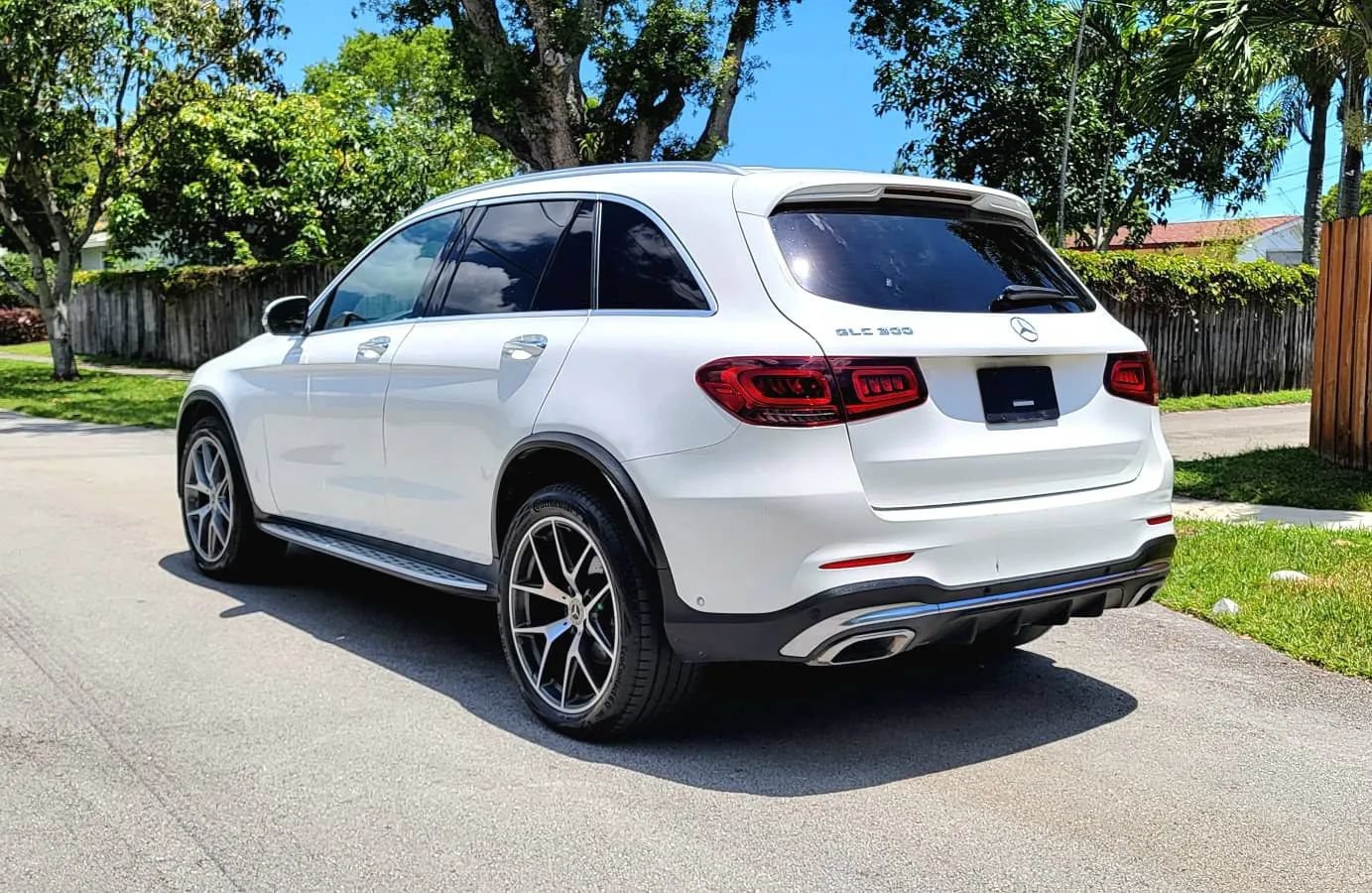 Used 2020 Mercedes-Benz GLC 300 image 12