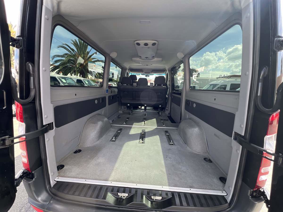 Used 2012 Mercedes-Benz Sprinter 2500 image 17