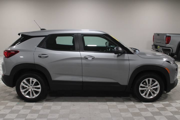 Used 2023 Chevrolet TrailBlazer LS FWD image 12