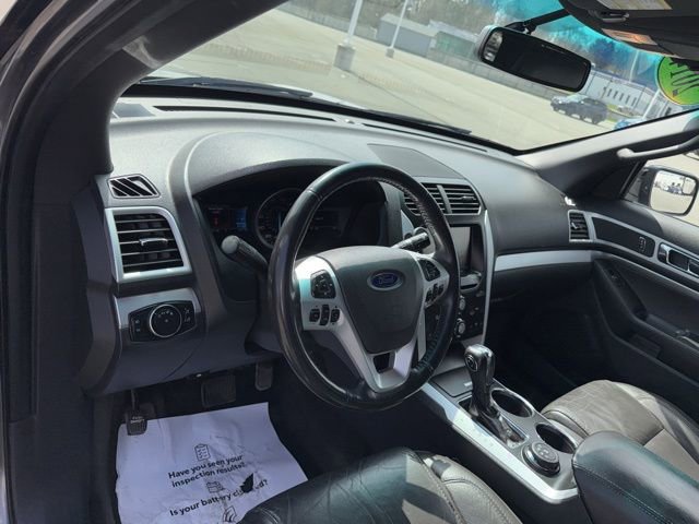 Used 2014 Ford Explorer XLT w/ Equipment Group 202A image 11