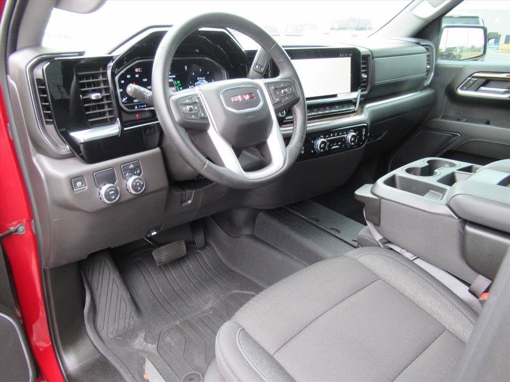 Used 2024 GMC Sierra 1500 Elevation w/ LPO, Elevation Black Package image 14