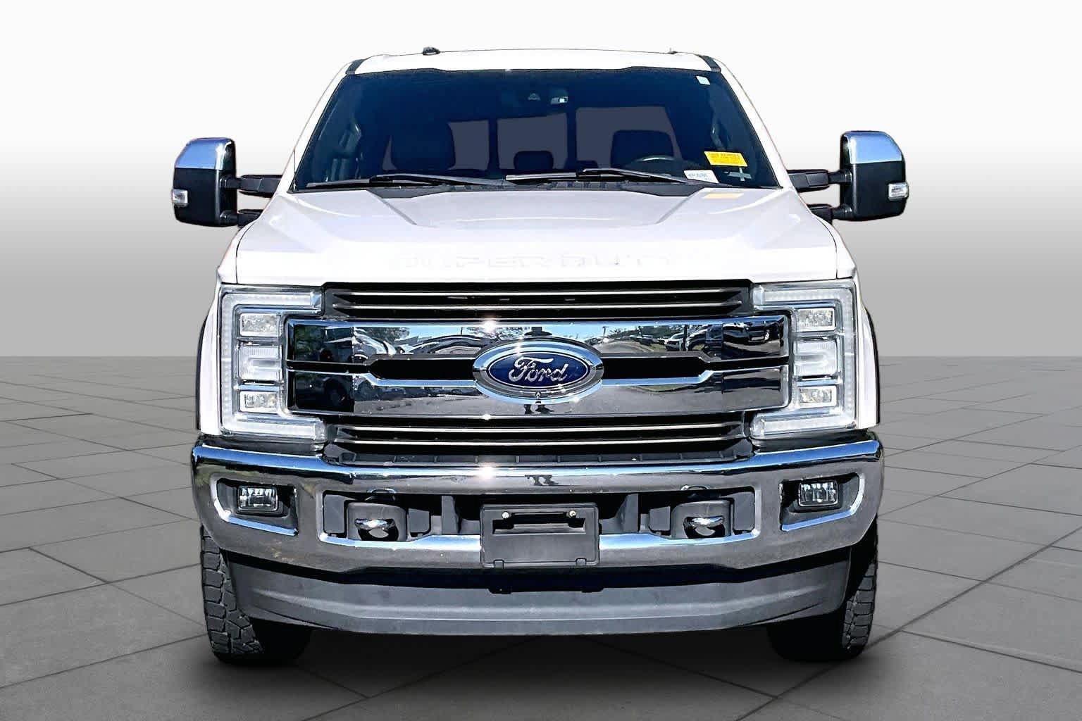 Used 2017 Ford F250 King Ranch w/ King Ranch Ultimate Package AWD/4WD image 3