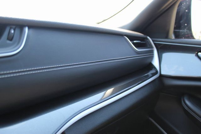 Used 2022 Jeep Grand Cherokee L Laredo image 21