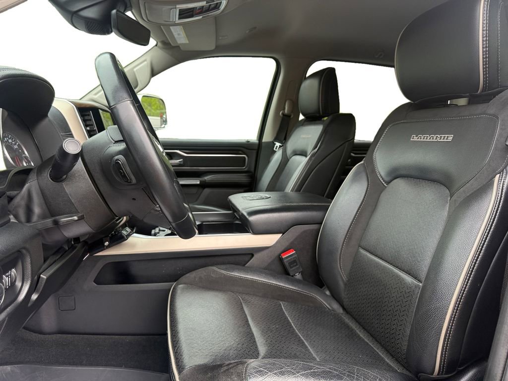 Used 2022 RAM 1500 Laramie AWD/4WD image 9