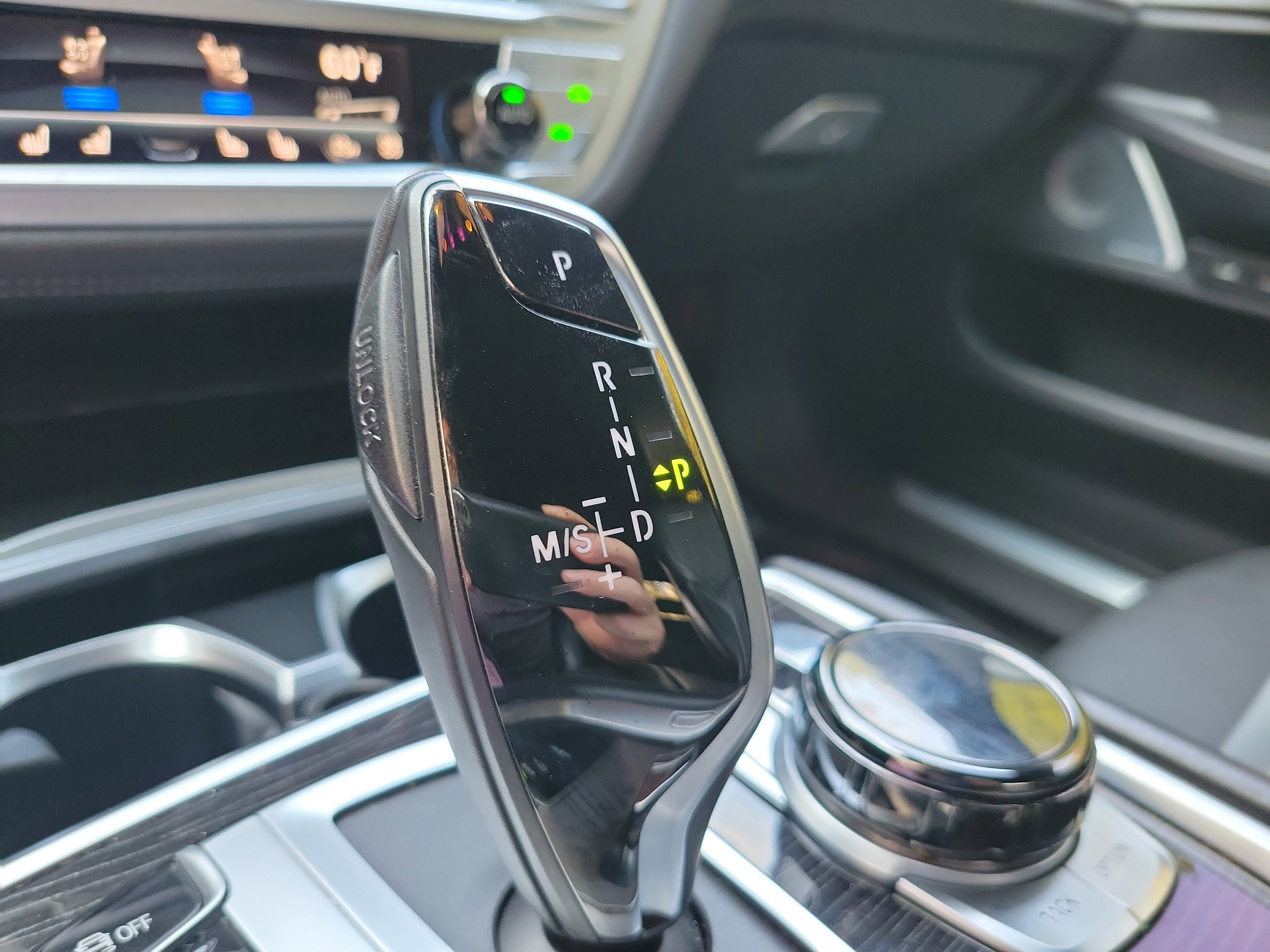 Used 2019 BMW 750i xDrive w/ Executive Package image 26