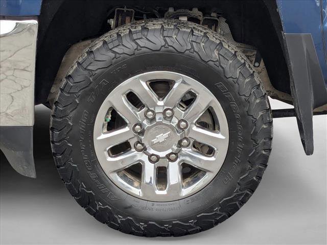 Used 2016 Chevrolet Silverado 2500 LT w/ LT Convenience Package image 18