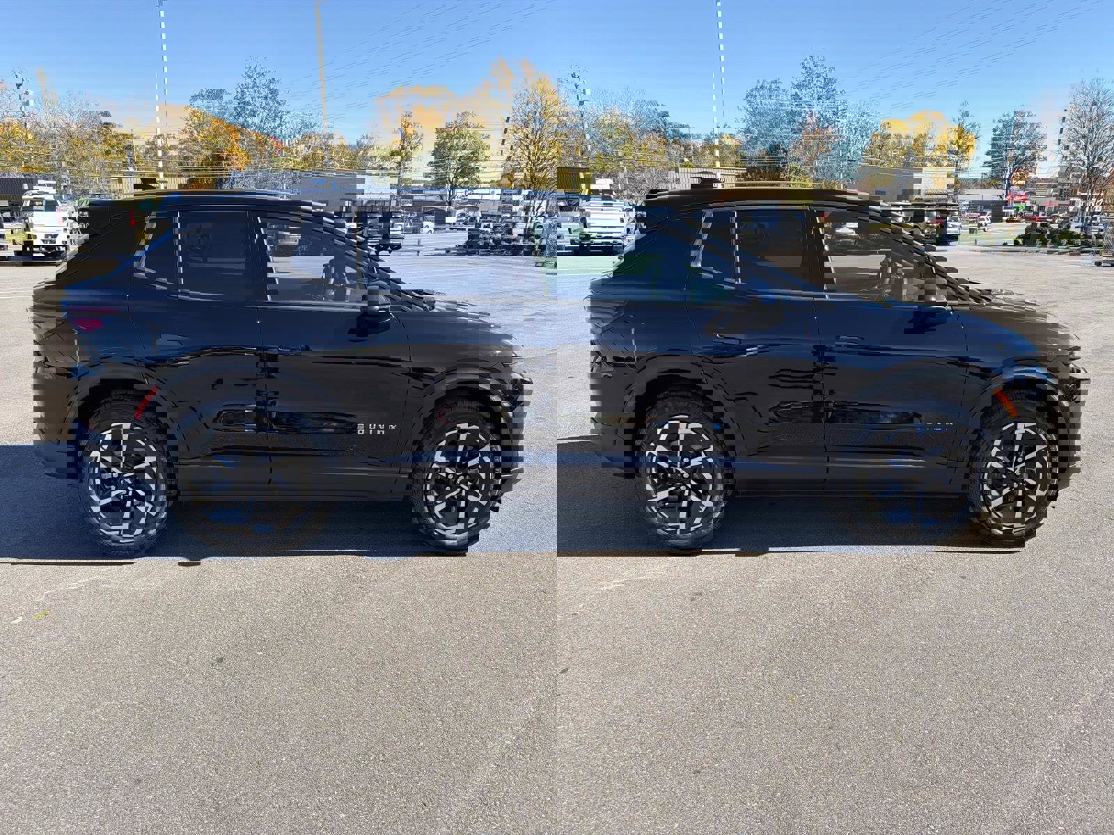 New 2026 Chevrolet Equinox EV LT image 15