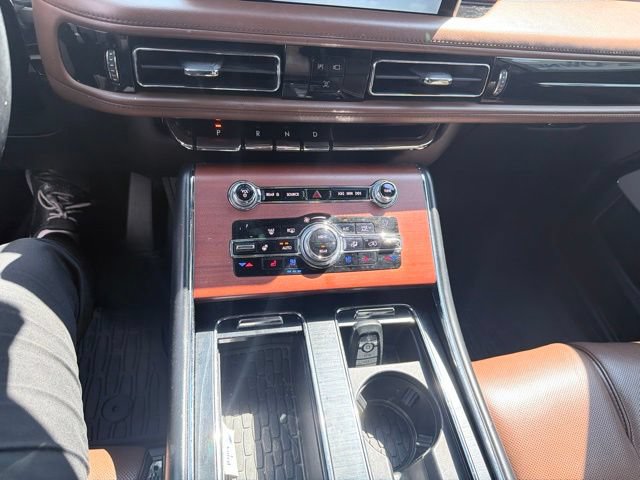 Used 2020 Lincoln Aviator Reserve w/ Equipment Group 202A AWD/4WD image 8