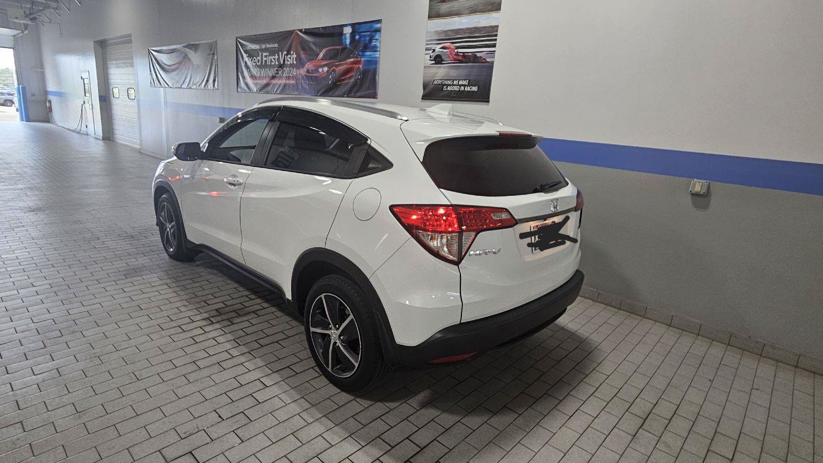 Used 2022 Honda HR-V EX image 13