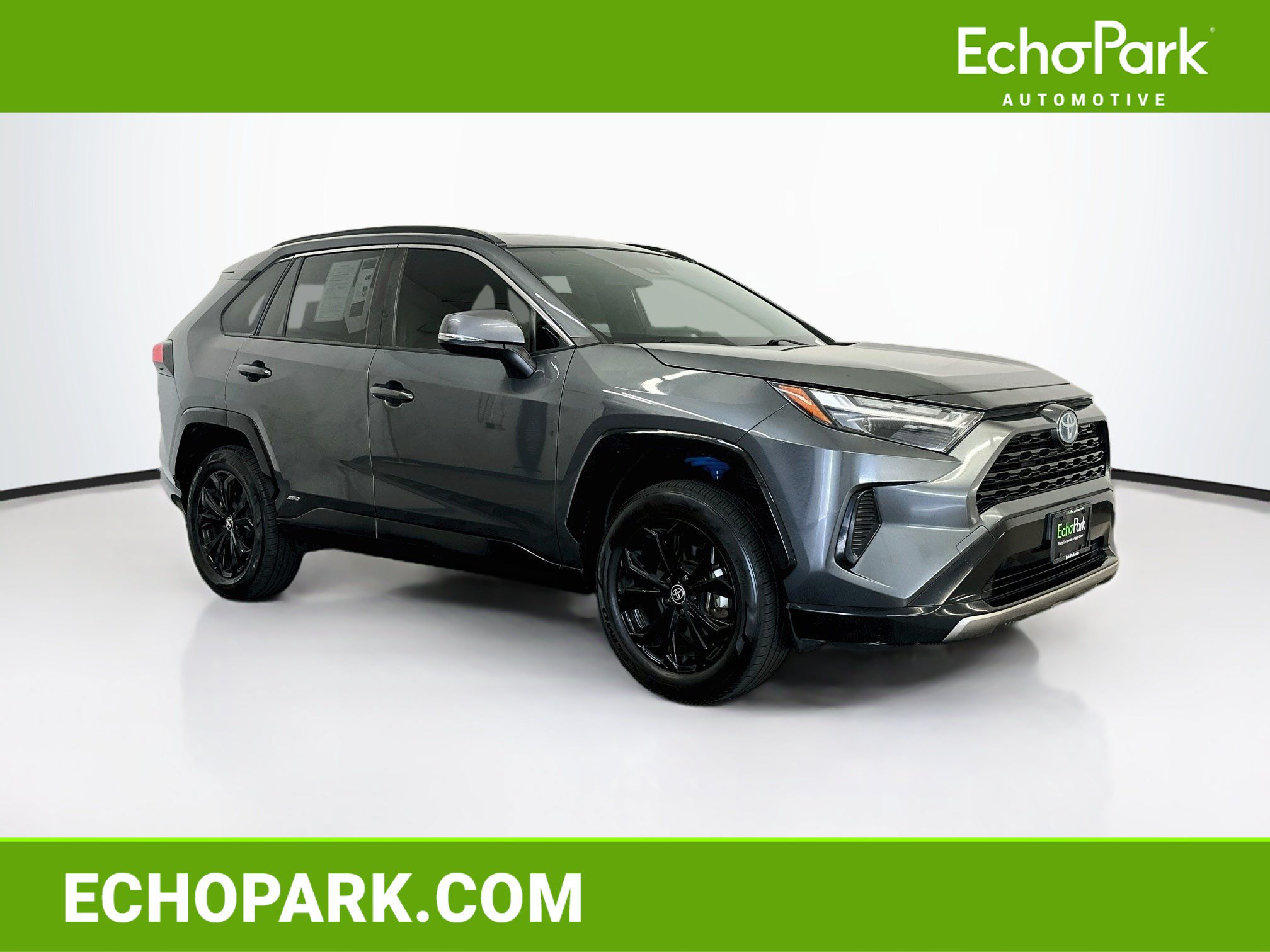 Used 2022 Toyota RAV4 SE w/ Convenience Package AWD/4WD image 1