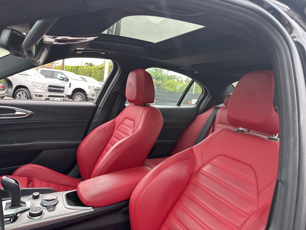 Used 2023 Alfa Romeo Giulia Veloce image 10