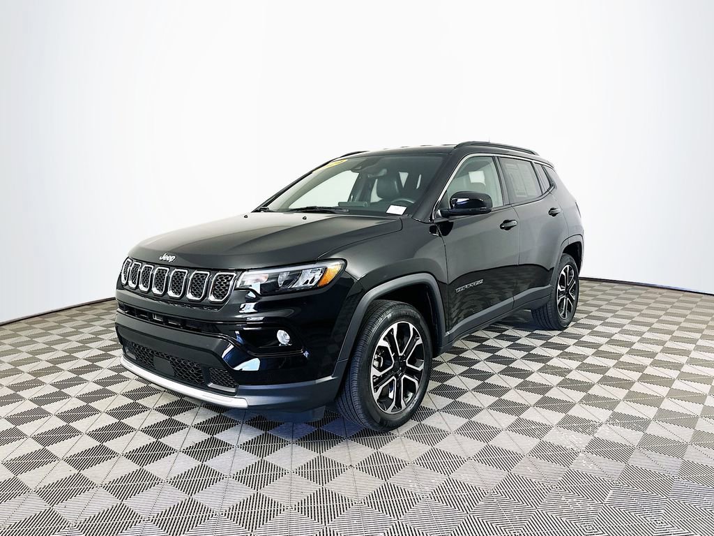Used 2024 Jeep Compass Limited image 5