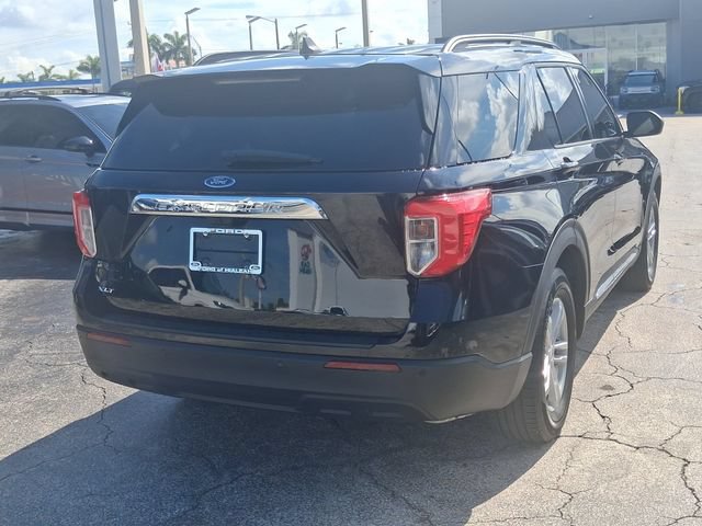 Used 2024 Ford Explorer XLT RWD image 4